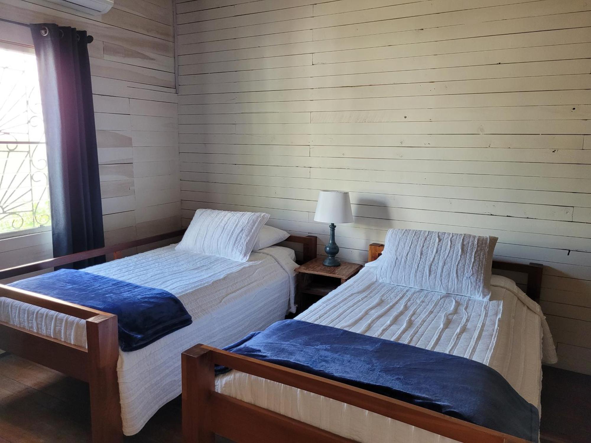 Ashton Court Belize Hotel Belize City Buitenkant foto